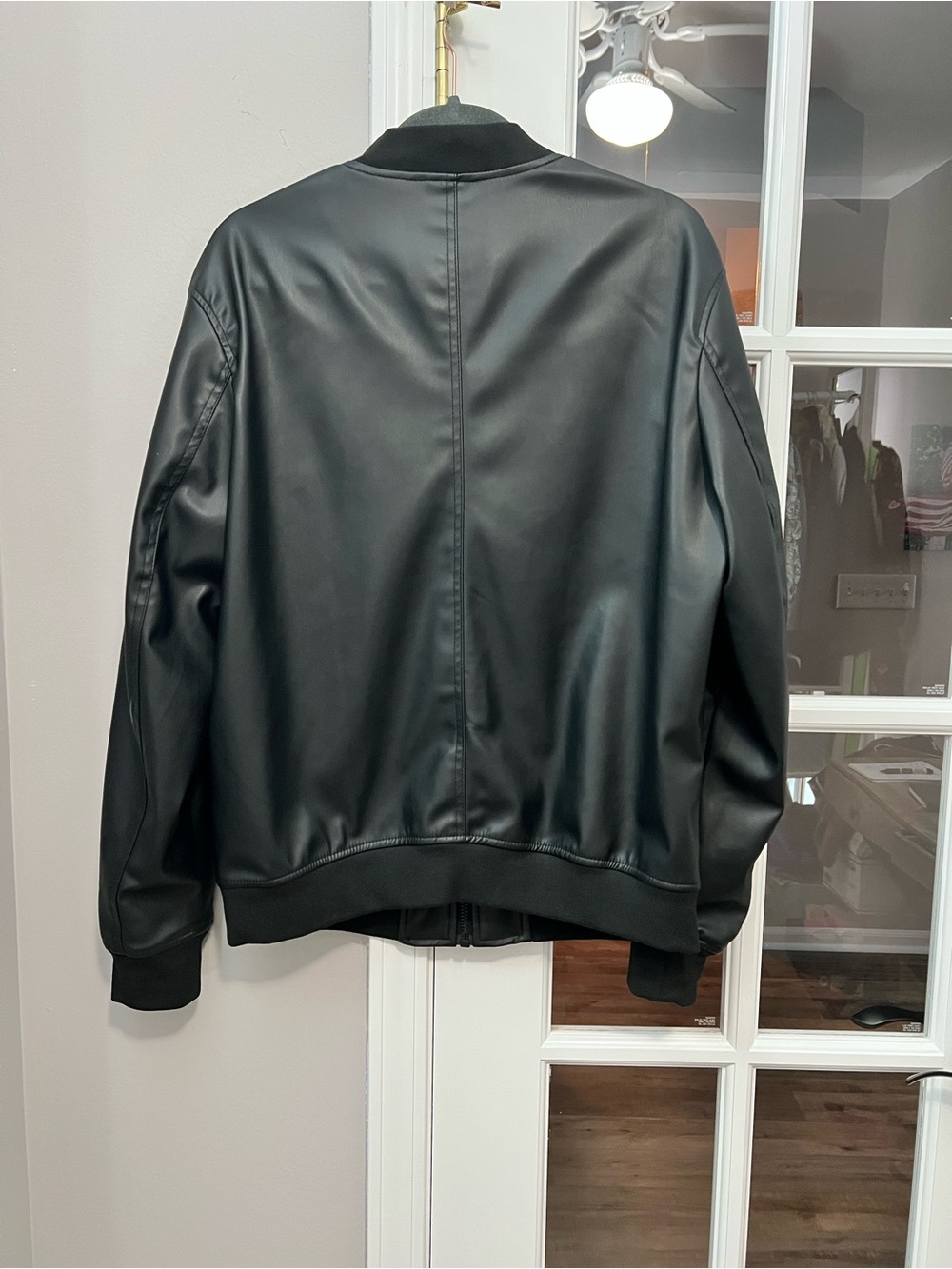 Zara Black Faux Leather Bomber Jacket with knit cuffs, waist and neck size L EUC - Picture 3 of 9